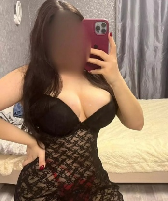 💋Мои услуги включают глубокий массаж, страстные эротические игры и все, что подарит нам обоим незабываемые моменты удовольствия. Живу в самом сердце Москвы, возможно, встреча произойдет у меня. Обещаю, что ты не пожалеешь о своем выборе, ведь мне доверились уже многие довольные клиенты. 🔥Перед будущей встречей можешь ознакомиться с моими фотографиями и положительными отзывами на сайте. Когда-то встретившись со мной, ты захочешь вернуться в мир нашего пылкого секрета. Жду тебя, мой красавчик! 😘 Оксаночка